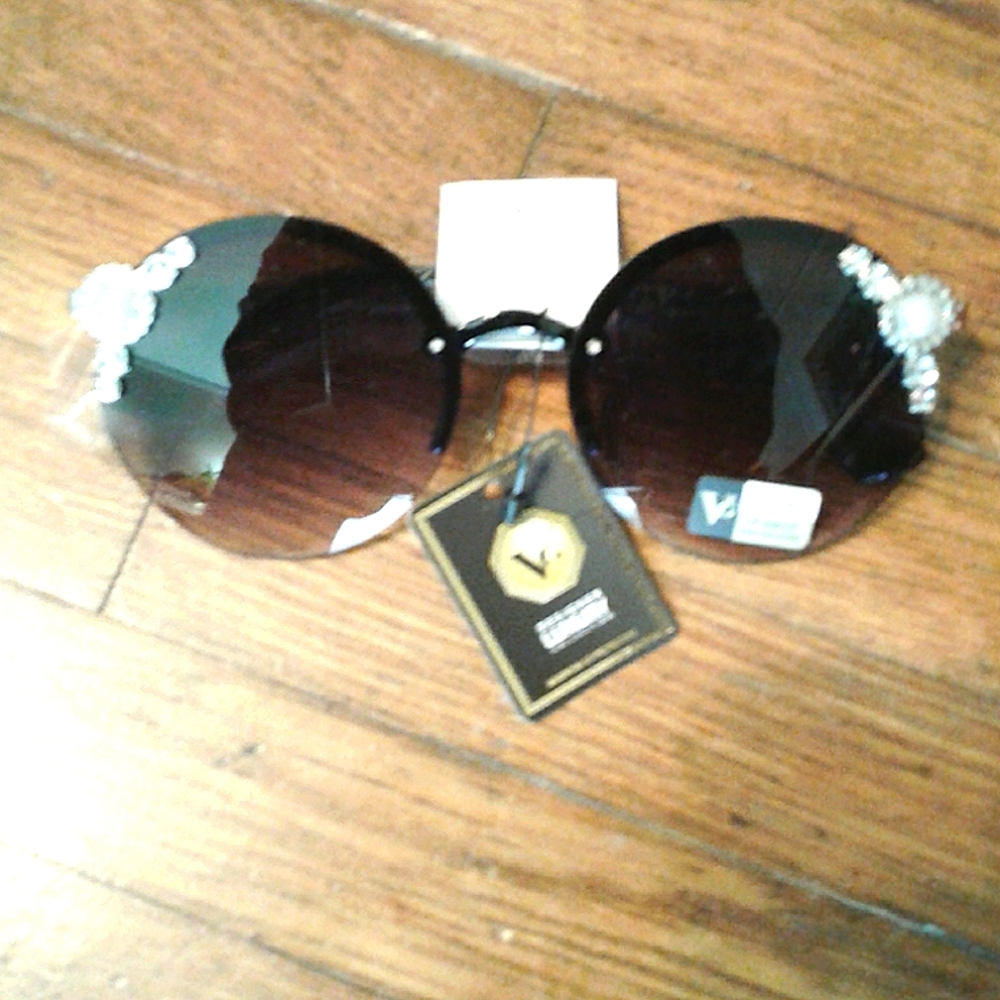 Women sunglasses
